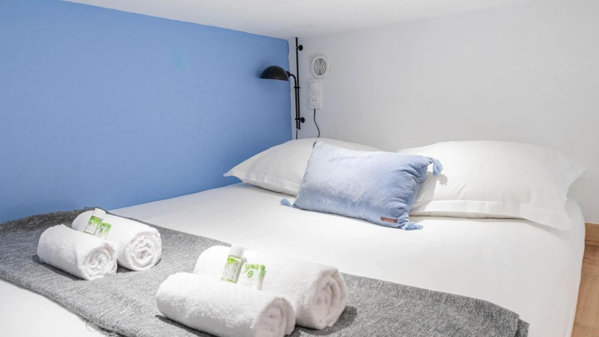 Lavie Maison Twin Sauna Studios Paris Apartment