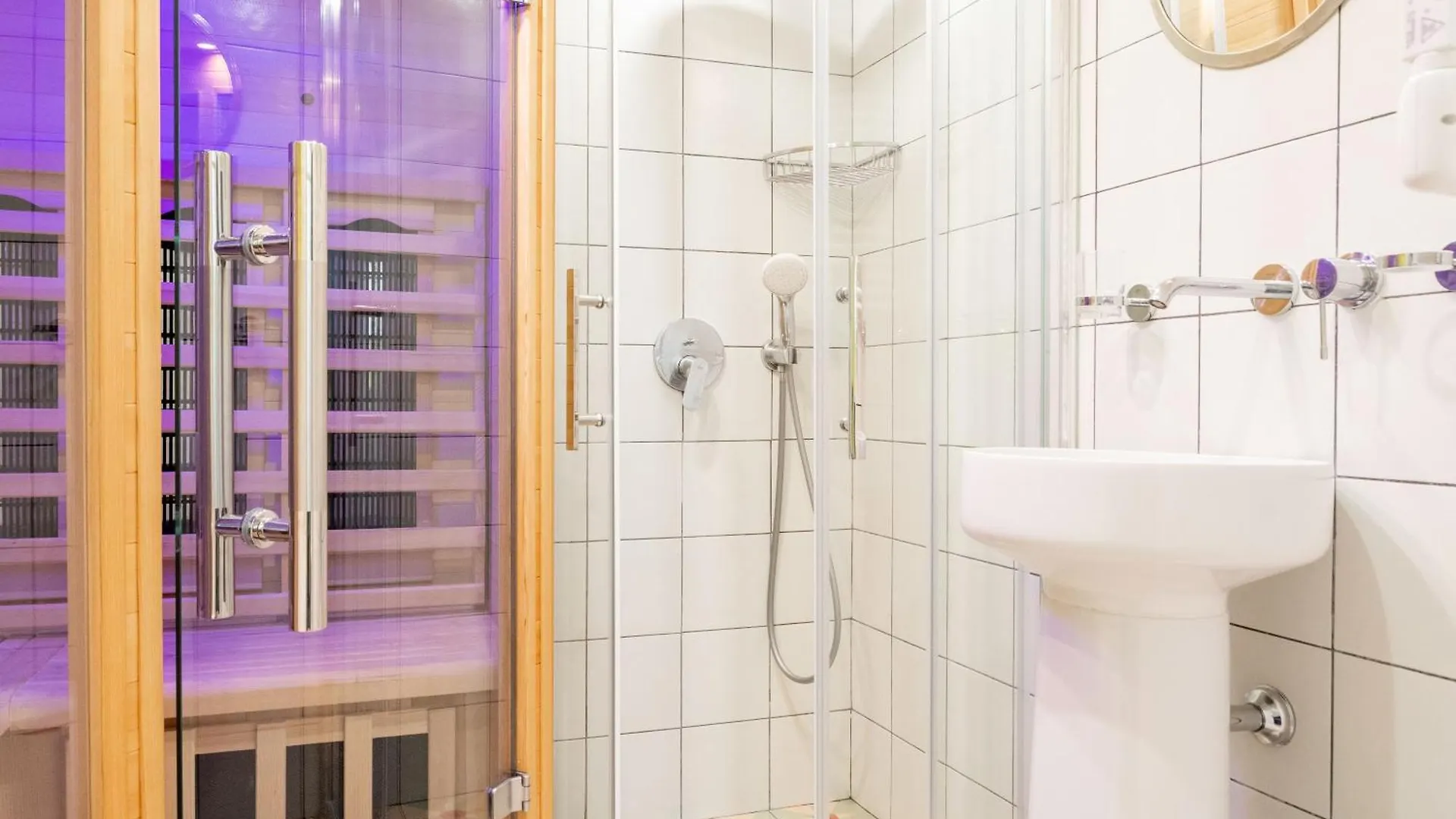 Apartment Lavie Maison Twin Sauna Studios Paris France